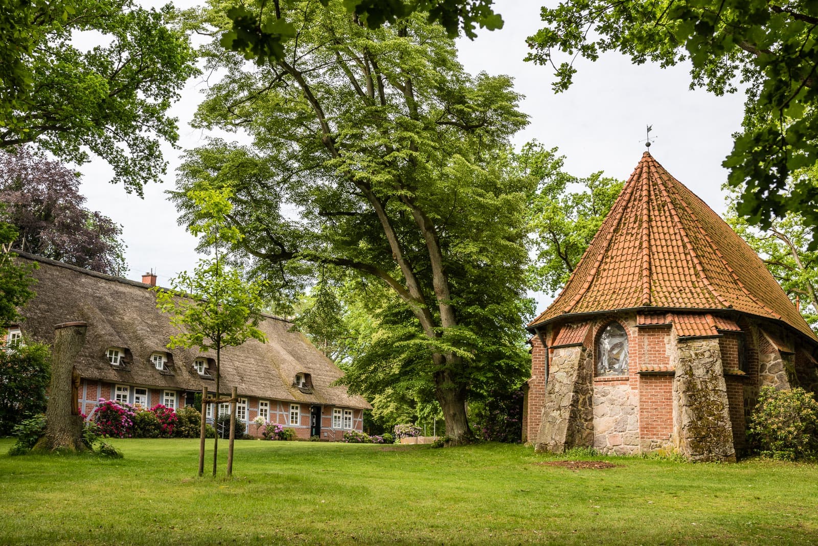 Felssteinkirche Ole Kerk am Heidschnuckenweg in Bispingen
