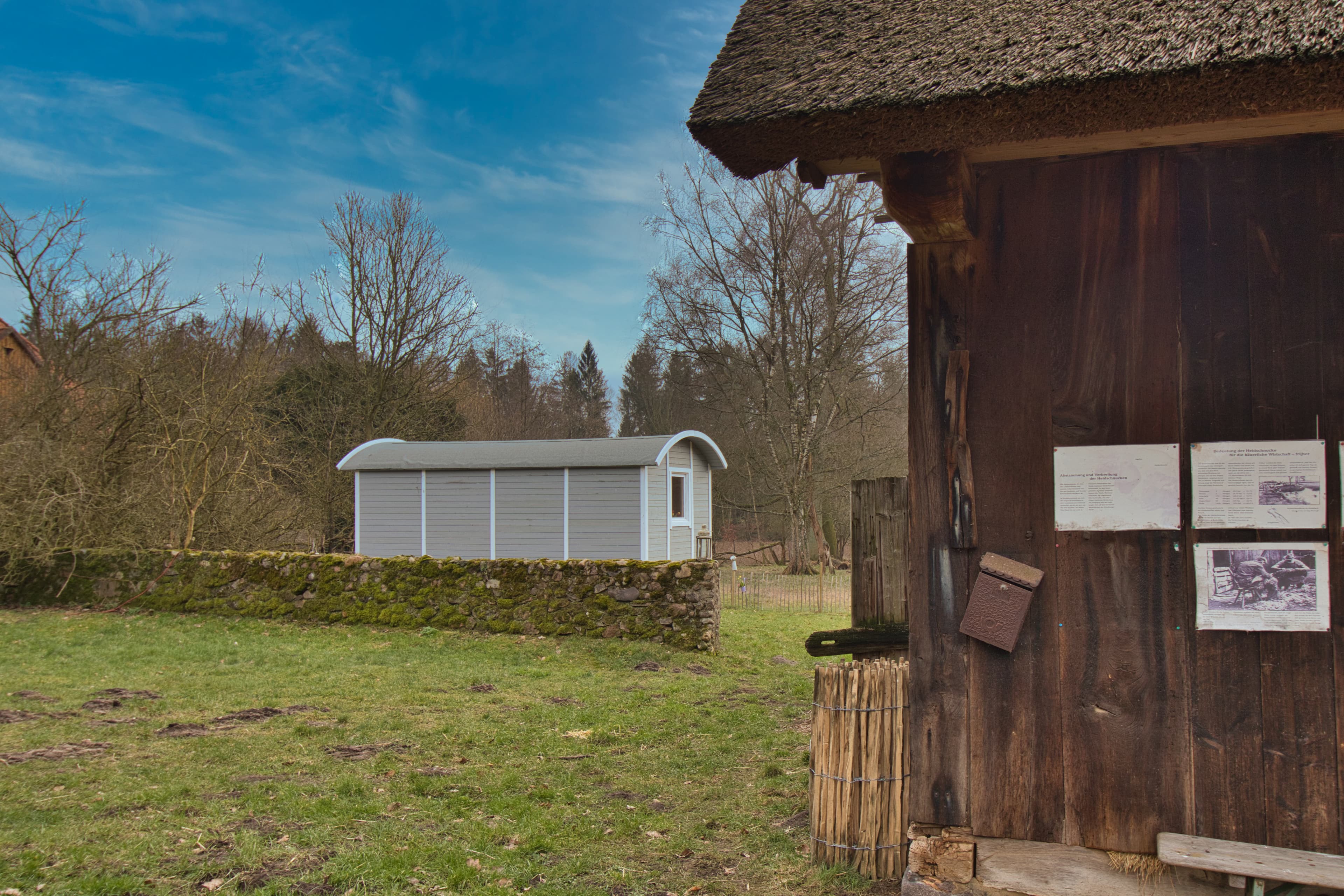 die ausgefallene übernachtungsmöglichkeit in der heide