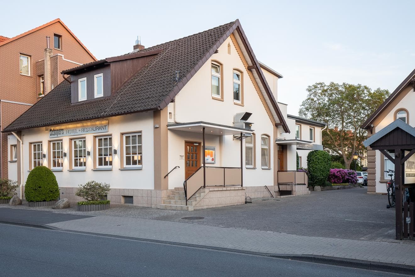 Außenansicht Hotel Schapers in Celle