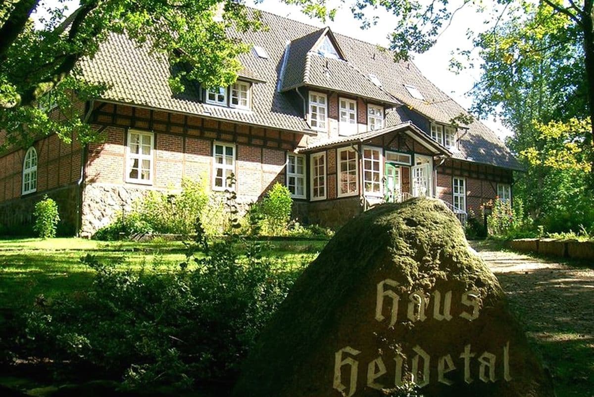 Außenansicht der Pension Haus Heidetal in Bispingen