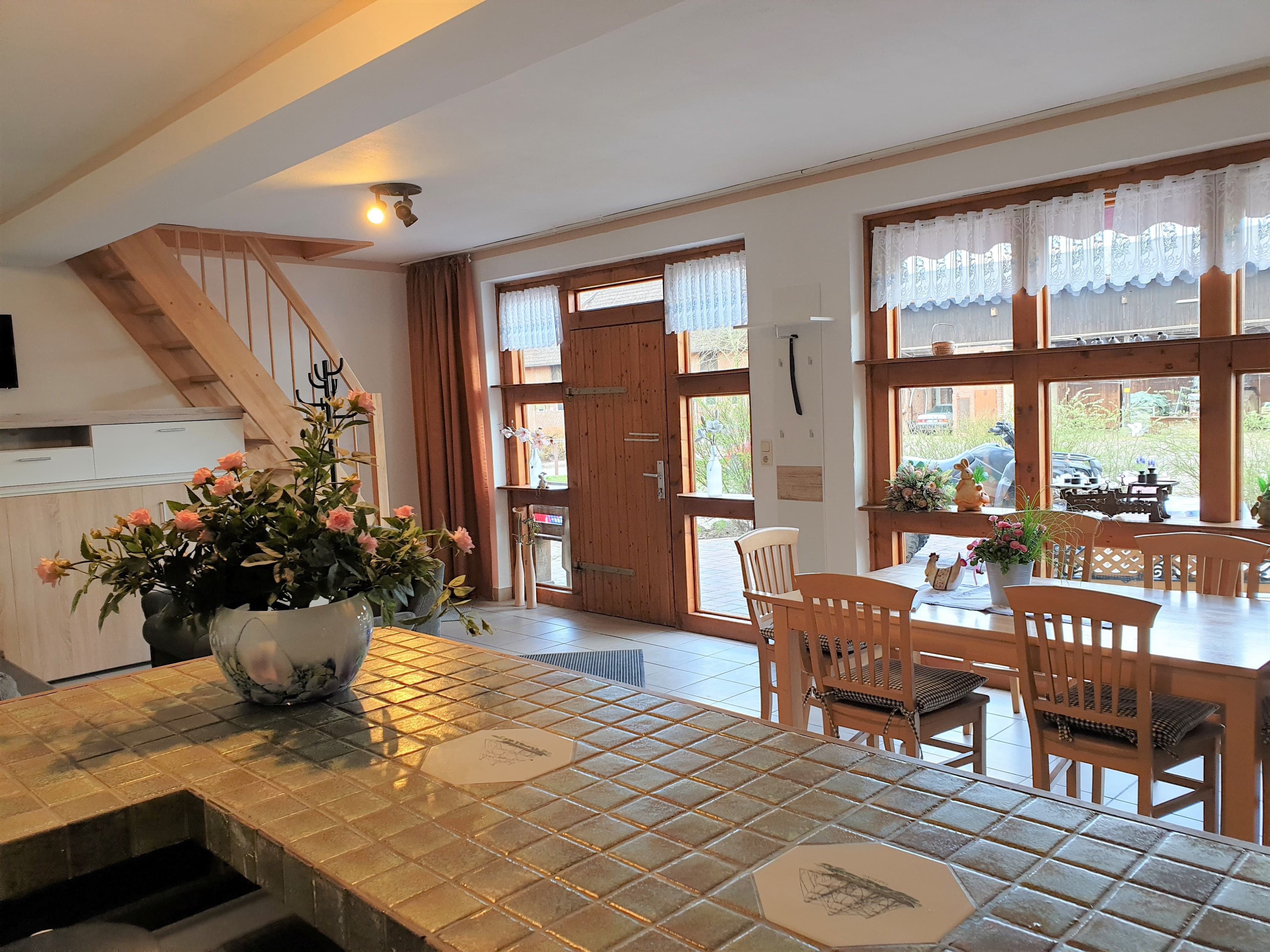 Essbereich im Hollerbusch des Reiterhof Cohrs in BispingenDining area in the Hollerbusch at Reiterhof Cohrs in BispingenSpiseplads i Hollerbusch på Reiterhof Cohrs i BispingenEethoek in de Hollerbusch bij Reiterhof Cohrs in Bispingen