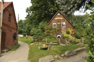 Ferienhaus Heuhotel zur Eiche des Reiter- und Ferienhof Cohrs in BispingenVacation home Heuhotel zur Eiche of the Reiter- und Ferienhof Cohrs in BispingenSommerhus Heuhotel zur Eiche of the Reiter- und Ferienhof Cohrs in BispingenVakantiehuis Heuhotel zur Eiche van het Reiter- und Ferienhof Cohrs in Bispingen