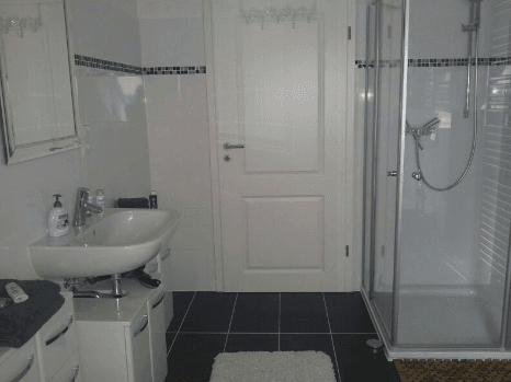 Bad in der Ferienwohnung am Bollweg in Westergellersen