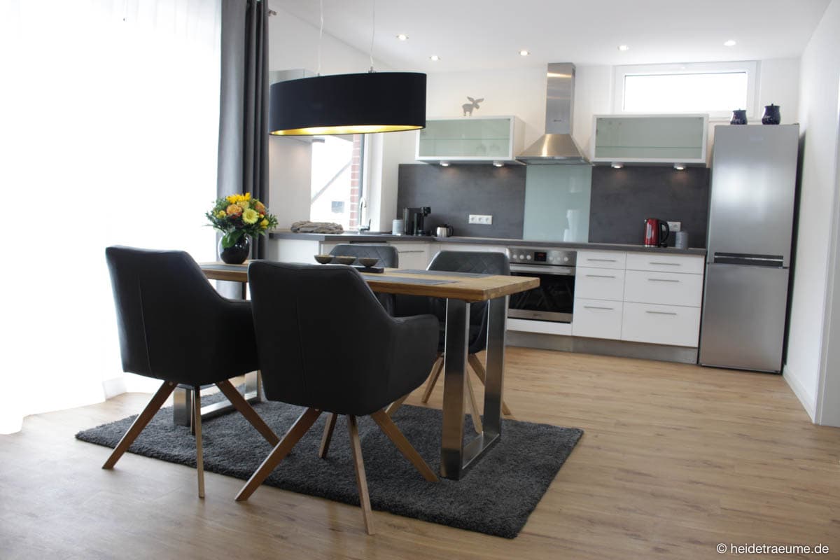 Küche/Essbereich Pferdeflüsterer in den Heideträume Appartements in Undeloh